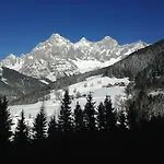 Rötelstein 3*