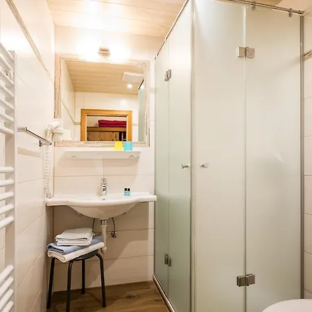 Fruehstueckspension Roetelstein Guest house 3*
