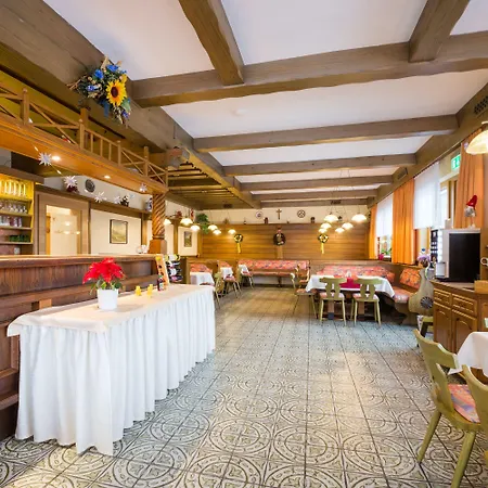 Fruehstueckspension Roetelstein Maison d'hôtes 3*