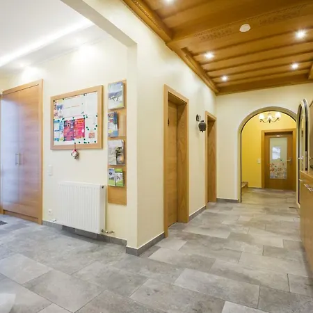 Fruehstueckspension Roetelstein 3*