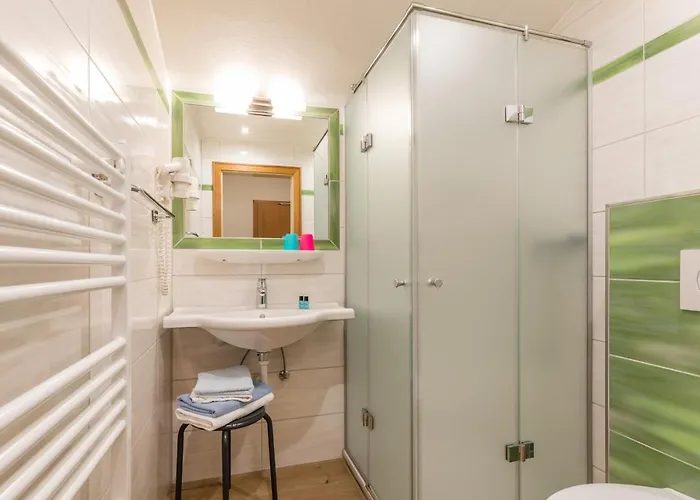 Fruehstueckspension Roetelstein Πανσιόν 3*