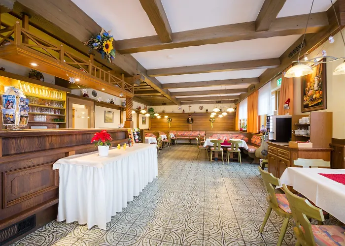 Fruehstueckspension Roetelstein Πανσιόν 3*